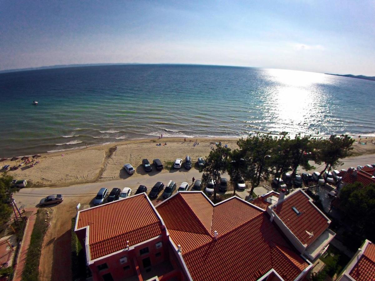 Studio Nikiti Beach Экстерьер фото