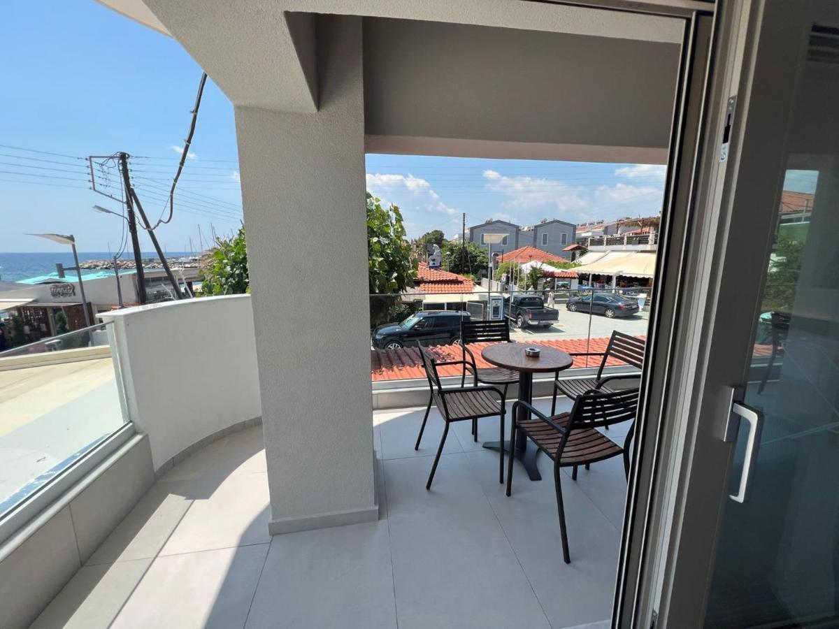Studio Nikiti Beach Экстерьер фото