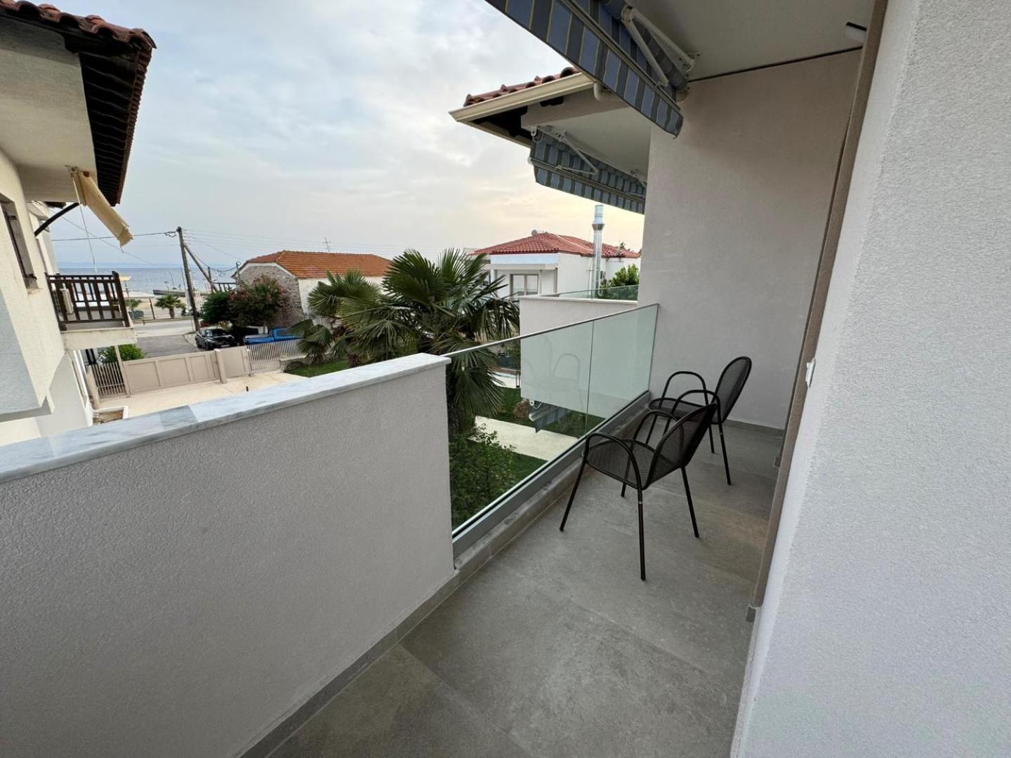 Studio Nikiti Beach Экстерьер фото