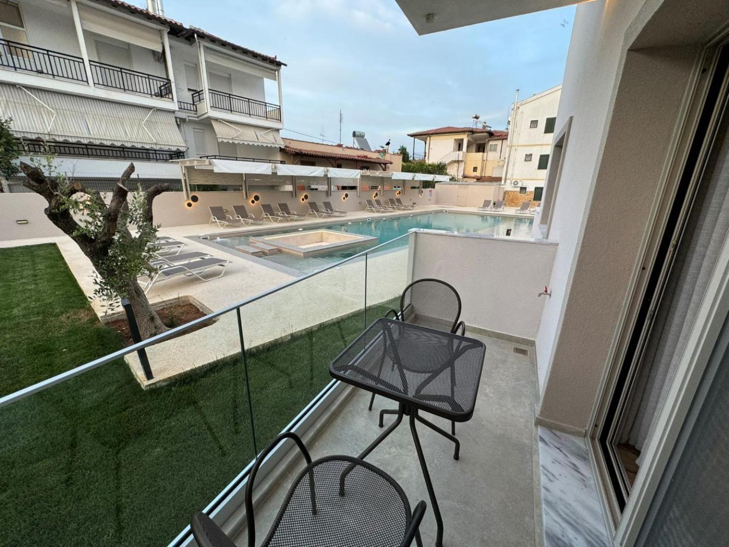 Studio Nikiti Beach Экстерьер фото