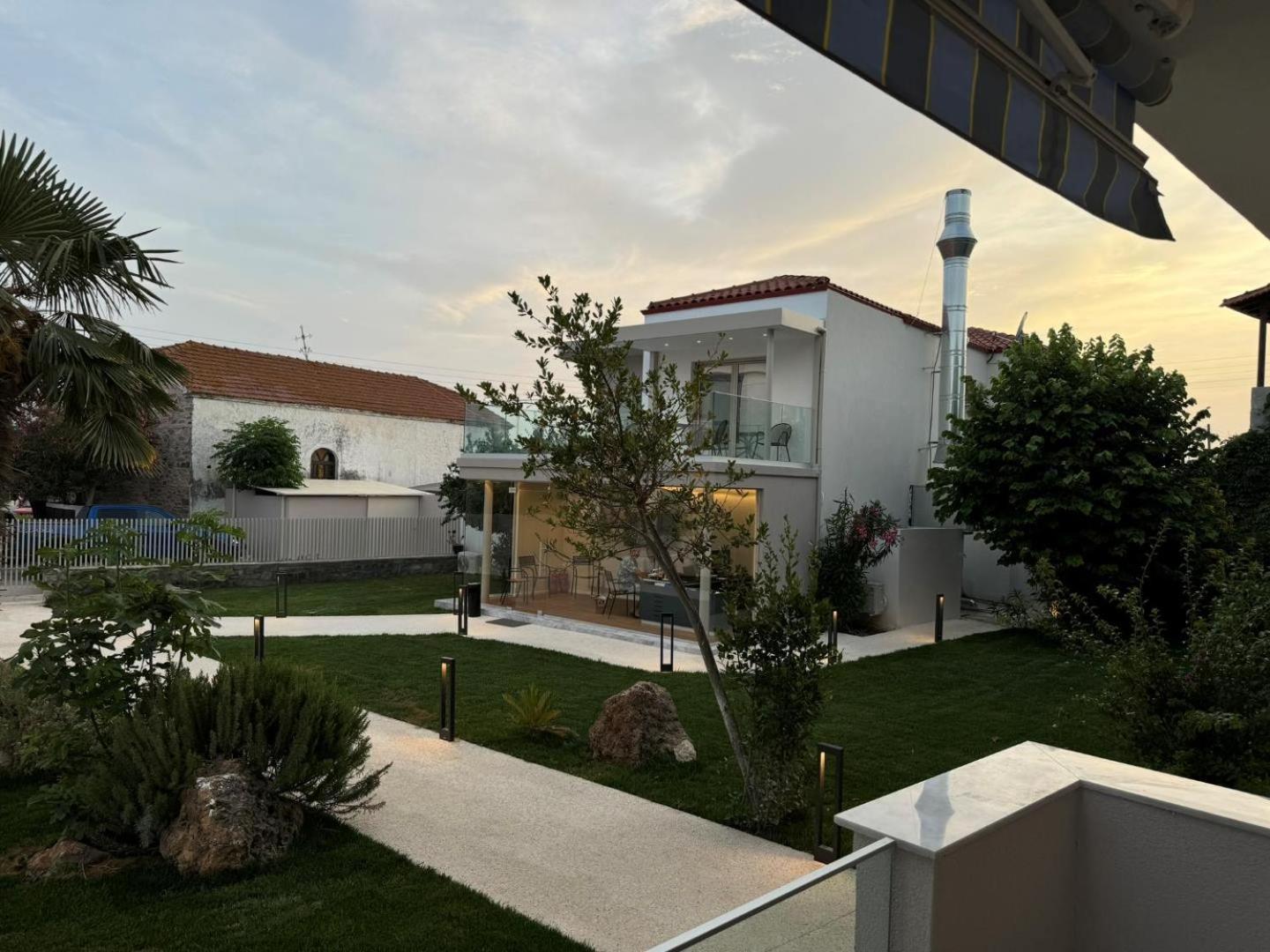 Studio Nikiti Beach Экстерьер фото