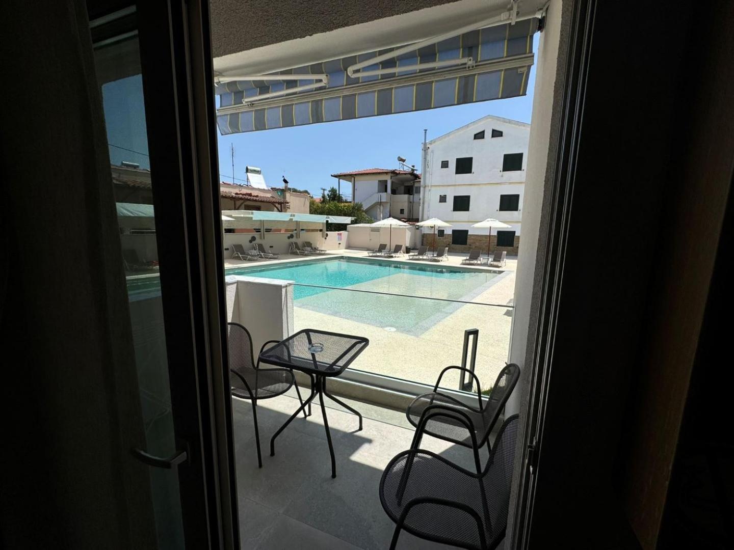 Studio Nikiti Beach Экстерьер фото
